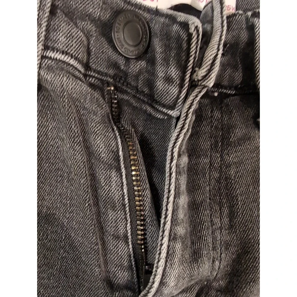 SO High Rise Boyfriend Midi Distressed Shorts Women's 1/25W Black‎